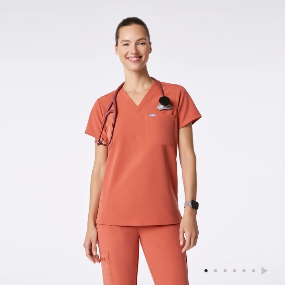 Women's Figs Set Size Large